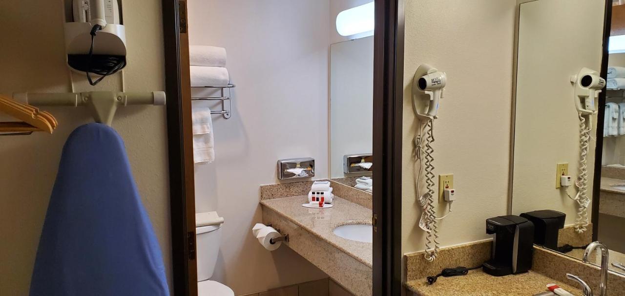 מלון Baymont By Wyndham Seattle/Kirkland Wa מראה חיצוני תמונה